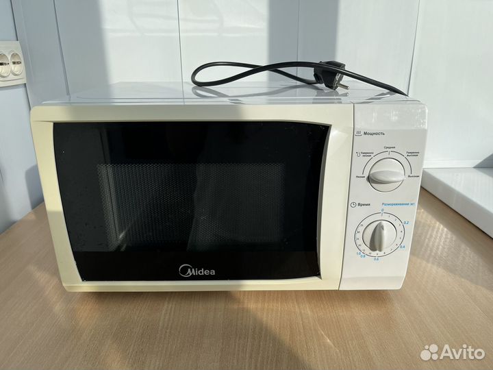Микроволновая печь Midea