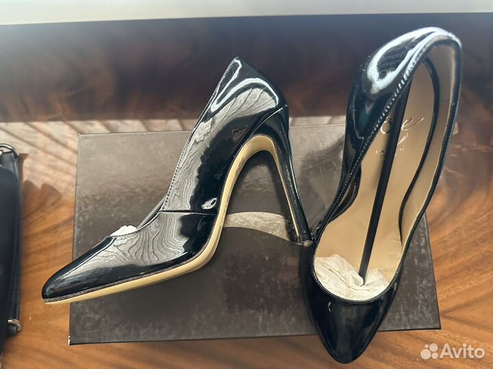 Туфли Icone (Италия) женские, 37 размер