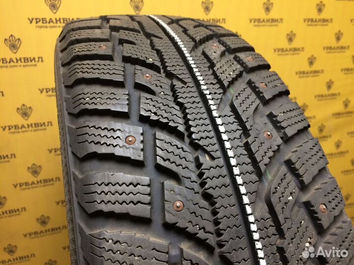 Kumho I'Zen RV Stud KC16 215/60 R17 100T