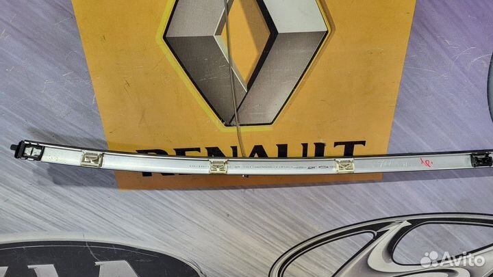 Молдинг на крышу Накладка крыши Renault megane 3 Л