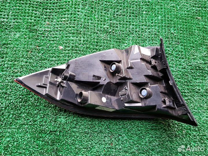 Стоп-сигнал прав. Porsche Cayenne