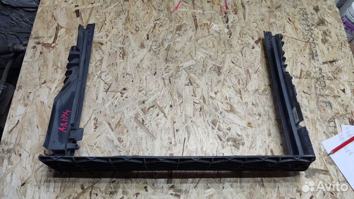 Рамка радиатора BMW 5 E60 2003-2009