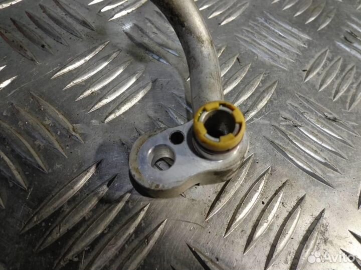 Трубка напорная кондиционера BMW 7-серия F01/F02