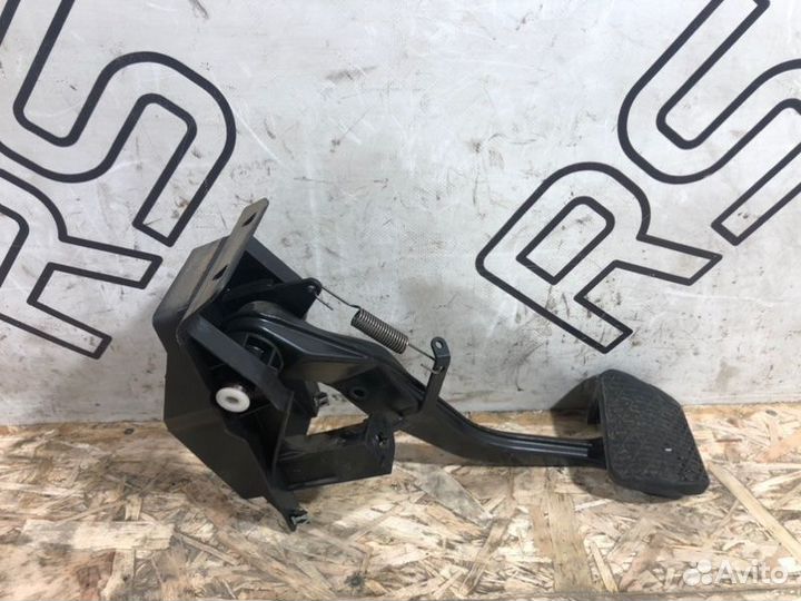 Педаль тормоза Mercedes-Benz S-Class W221