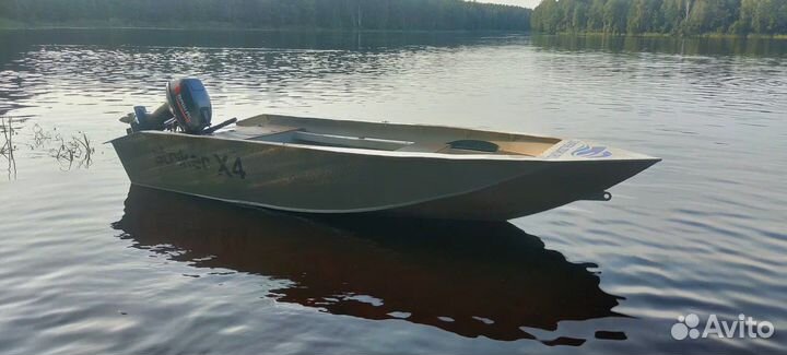 Лодка Striker X4 лайт