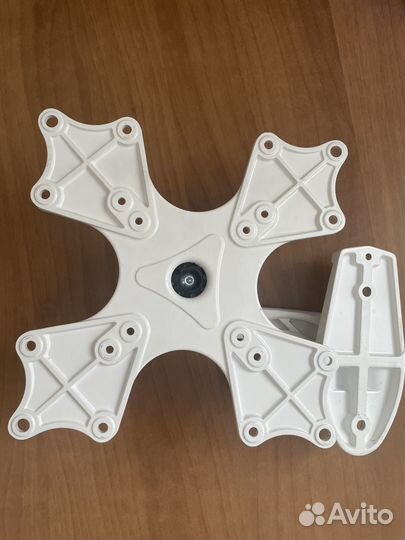 Кронштейн для телевизора белый