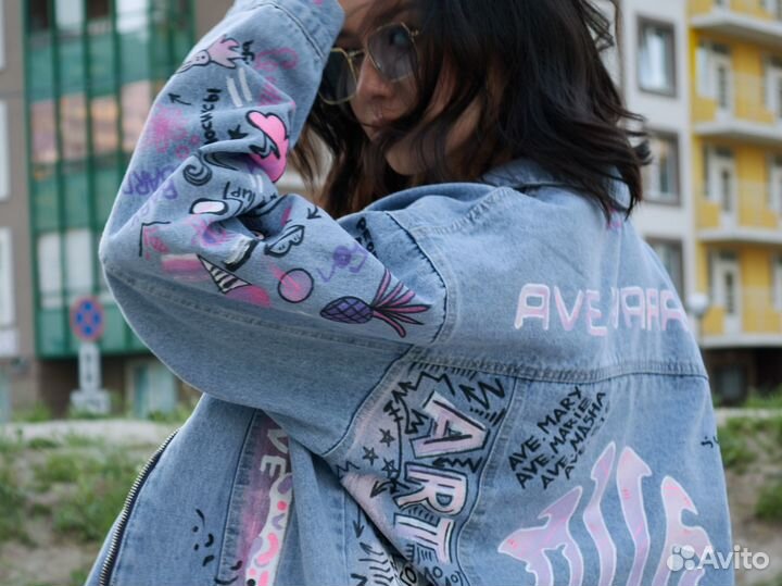 Роспись одежды и обуви на заказ