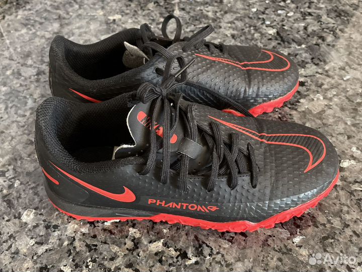 Бутсы футбольные