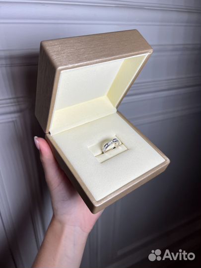 Кольцо Chanel Ultra Small Version White Ceramic J3