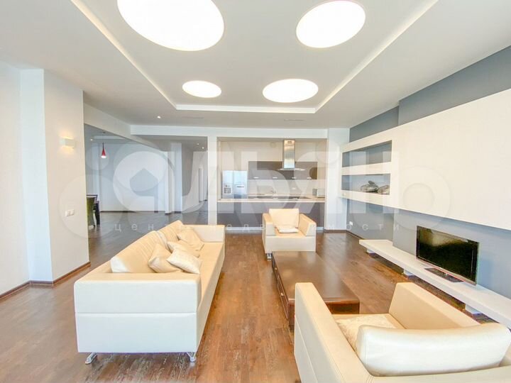 4-к. квартира, 237,7 м², 14/15 эт.