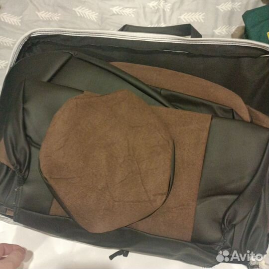 Чехлы автомобильные новые универсальные