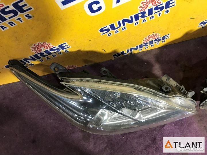 Фара toyota prius