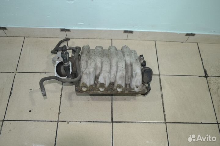 Впускной коллектор Audi а6 с6