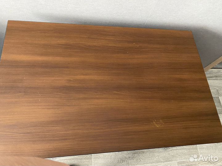 Стол письменный