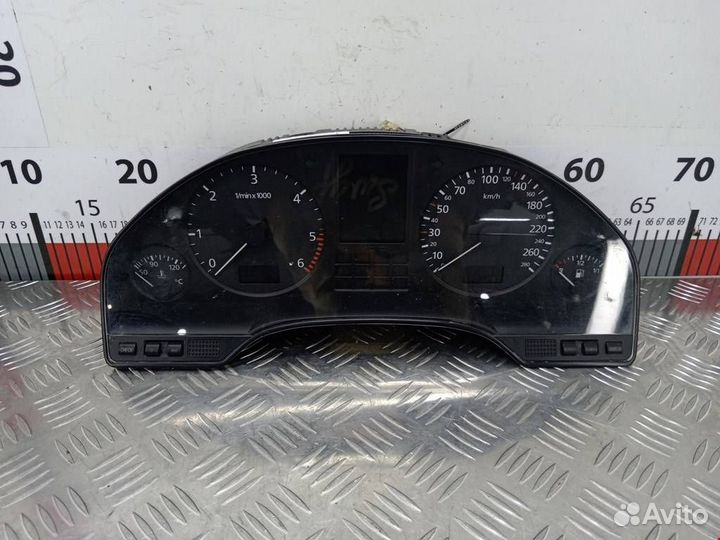 Панель приборов (щиток) Audi A8 D2/4D 1998