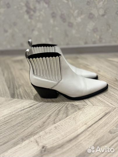 Казаки mango 36 белые