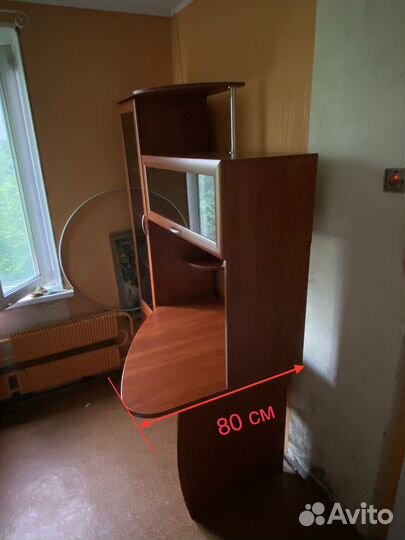 Шкаф со столом для компьютера