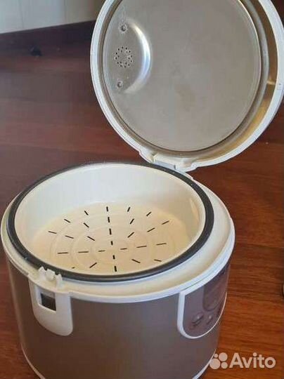 Мультиварка Panasonic SR-TMH18