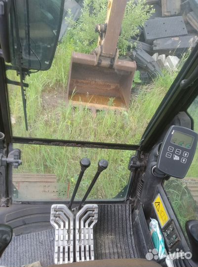 Гусеничный экскаватор JCB JS 220SC, 2013