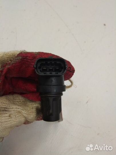 Датчик положения распредвала Mercedes-Benz M-Class