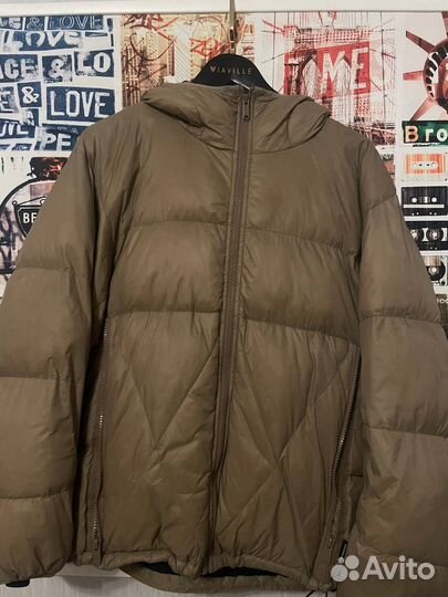 Undercover gu пуховик