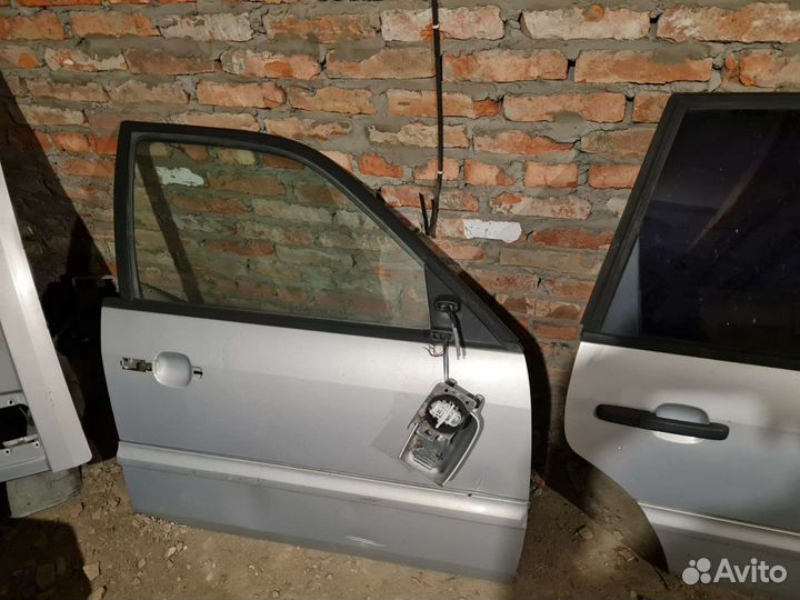 Двери на passat б4