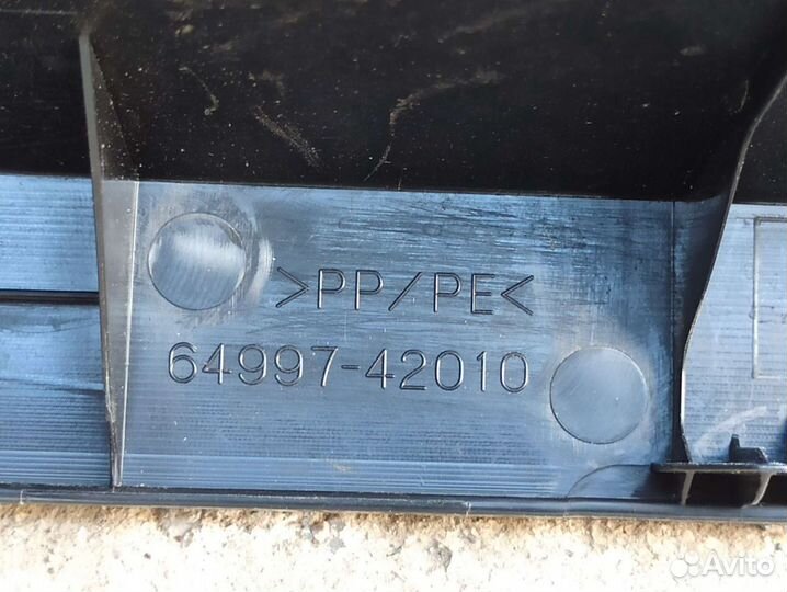 Продам бардачок багажника на rav4