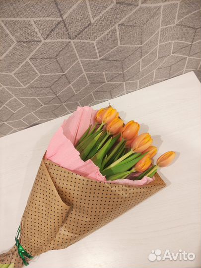 Тюльпаны к 8 марта