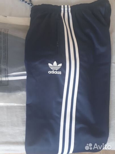 Спортивный костюм adidas