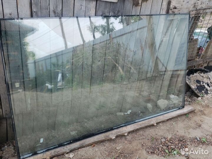 Стеклопакет с повреждением