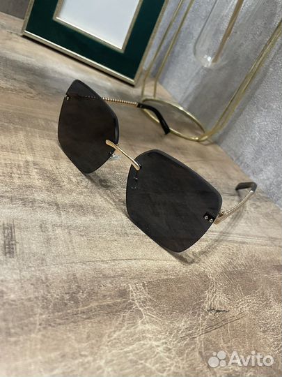 Солнцезащитные очки