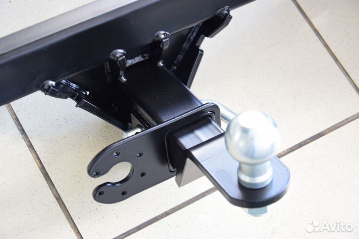 Фаркоп DW Hover H3 / H5 с 2010 - съемный квадрат