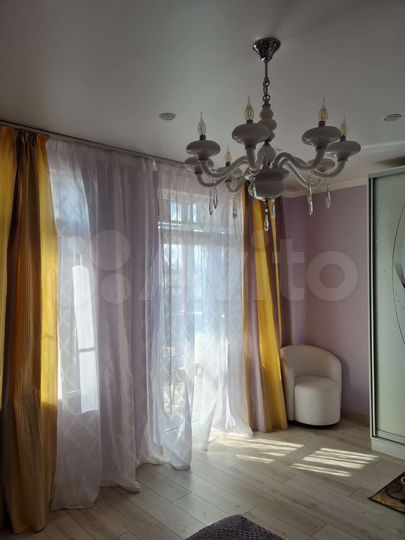 3-к. квартира, 90 м², 5/6 эт.