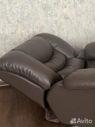 Кушетка Реклайнер для ресниц педикюра