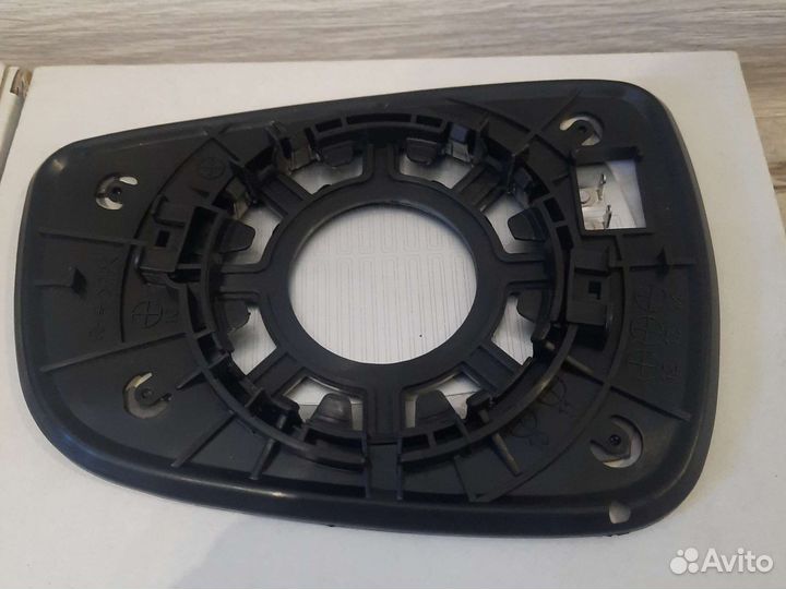 Зеркальный элемент Hyundai Solaris 2010-2017