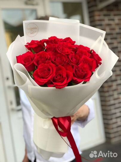 Доставка букета. Розы красные. Краснодар