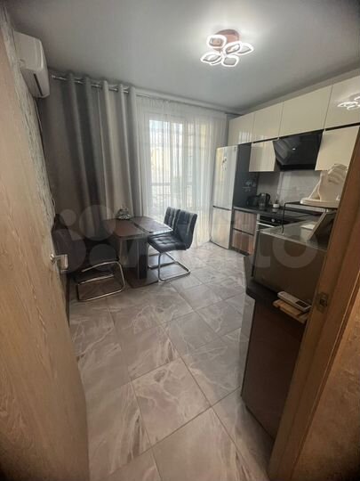2-к. квартира, 62 м², 6/10 эт.