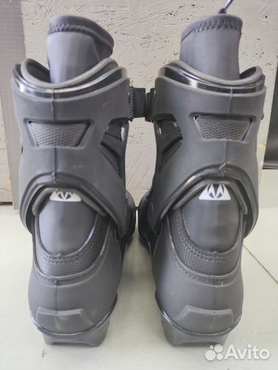 Лыжные ботинки Tisa skate