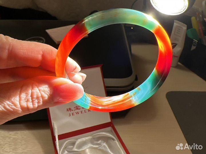 Боаслет из натурального камня