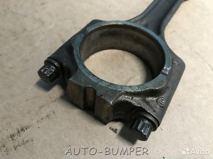 Шатун двигателя