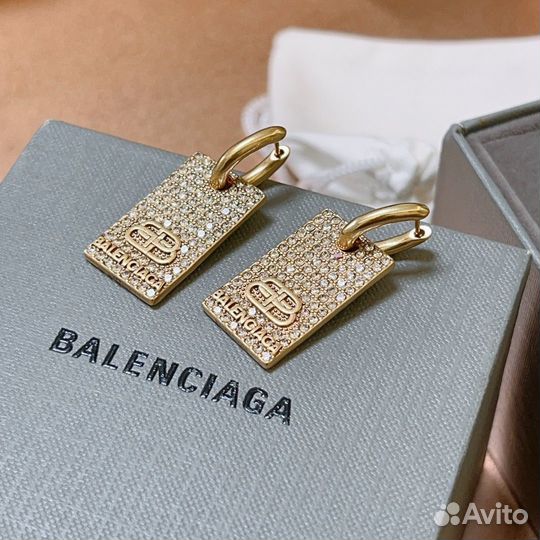 Серьги balenciaga