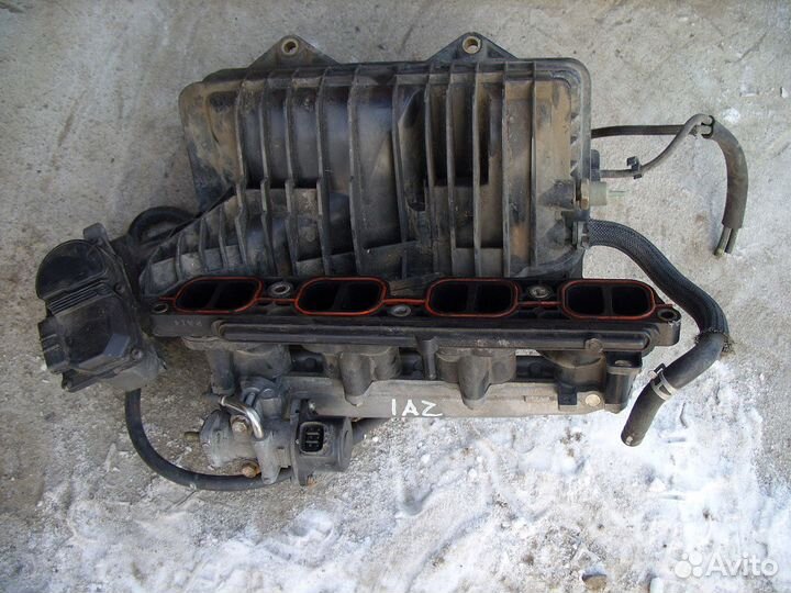 Впускной коллектор Toyota Premio, AZT240, (1azfse)