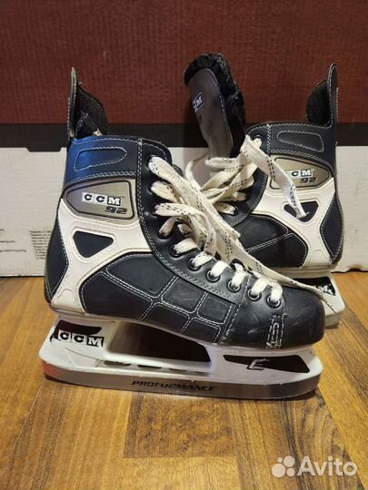 Коньки хоккейные ccm 92