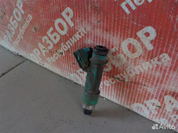 Форсунка топливная Toyota Land Cruiser 120