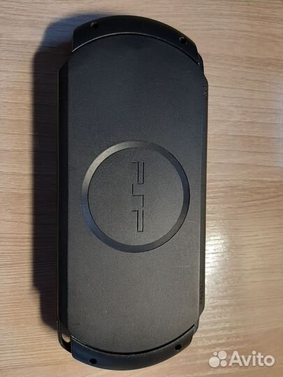 Sony PSP e1008 прошита +30 игр