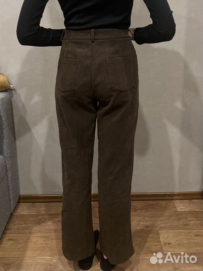 Вельветовые коричневые брюки