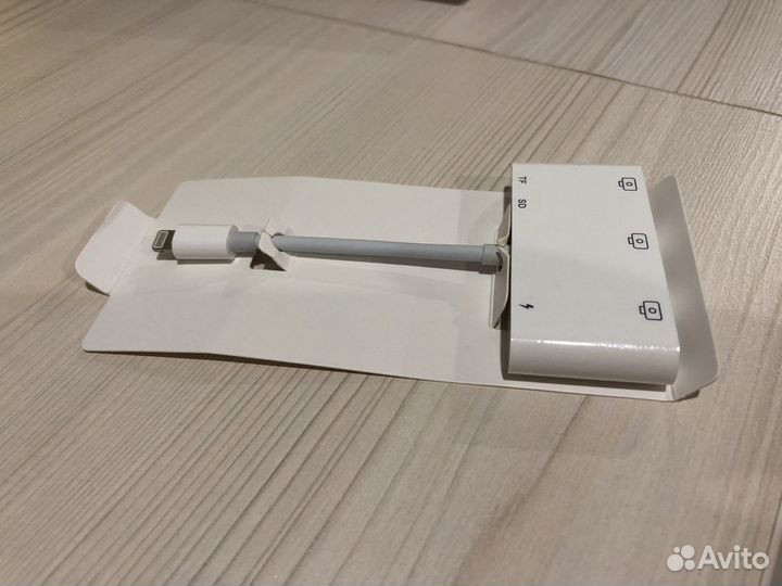 Адаптер переходник iNeez Lightning to 3 USB+CardRe