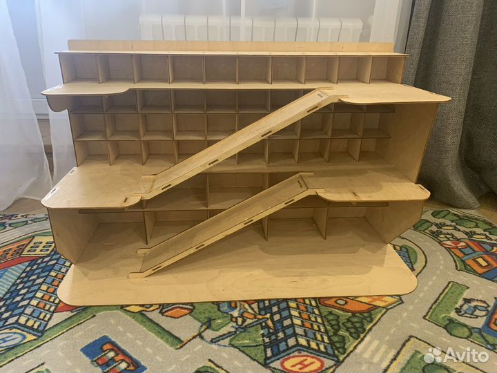 Гараж большой для машинок