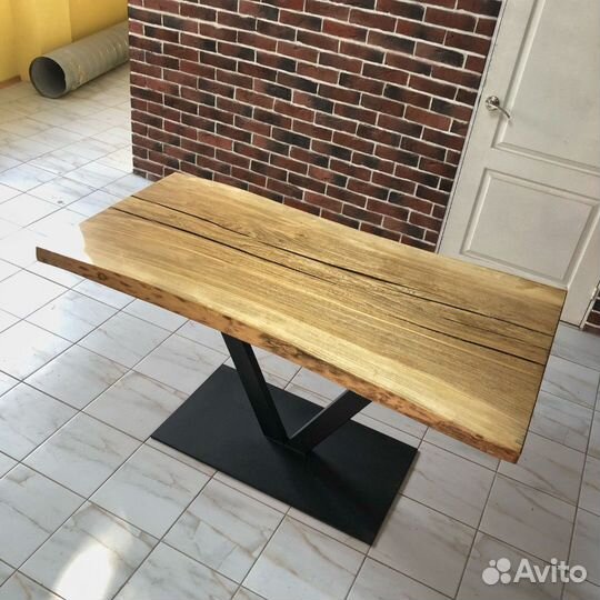 Стол лофт из слэба