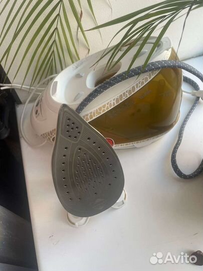 Утюг с парогенератором tefal